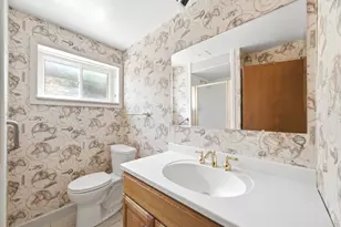 8113 Central Ave, Morton Grove, IL 60053 - Photo 17