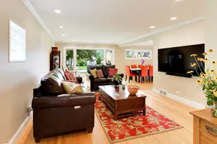 9058 Ewing Ave, Evanston, IL 60203 - Photo 5