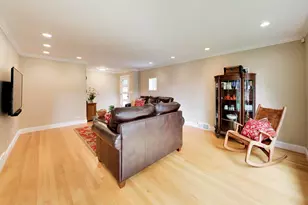 9058 Ewing Ave, Evanston, IL 60203 - Photo 7