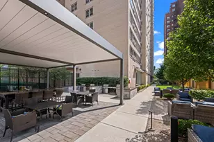 3950 N Lake Shore Dr, Chicago, IL 60613 - Photo 17