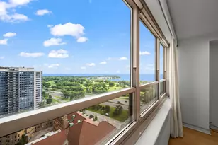 3950 N Lake Shore Dr, Chicago, IL 60613 - Photo 9
