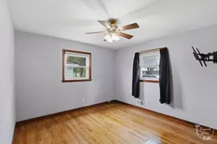 165 E 2740S Rd, Kankakee, IL 60901 - Photo 17