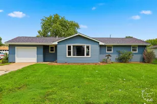 165 E 2740S Rd, Kankakee, IL 60901 - Photo 1