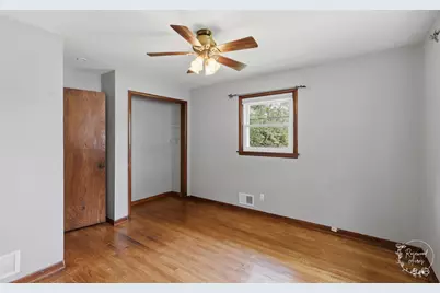 165 E 2740S Road, Kankakee, IL 60901 - Photo 15