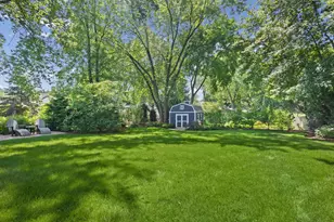 407 Lake St, Libertyville, IL 60048 - Photo 37