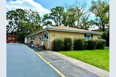 533 N Highview Avenue, Addison, IL 60101 - Photo 1