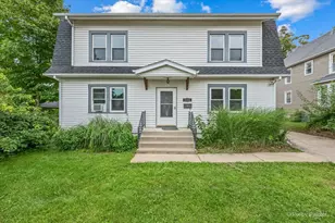 1614 S Carroll Ave, Freeport, IL 61032 - Photo 1