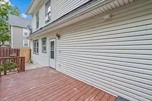 1614 S Carroll Ave, Freeport, IL 61032 - Photo 9