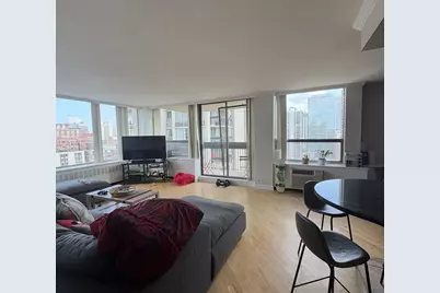 1360 N Sandburg Terrace #2101, Chicago, IL 60610 - Photo 9