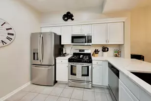 1444 Division Ct, Saint Charles, IL 60174 - Photo 7
