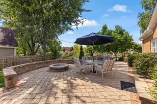 304 S Loomis St, Naperville, IL 60540 - Photo 25