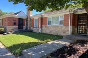 3333 W 102nd St, Evergreen Park, IL 60805 - Photo 3