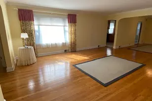 3333 W 102nd St, Evergreen Park, IL 60805 - Photo 7