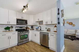 3740 167th Pl, Country Club Hills, IL 60478 - Photo 5