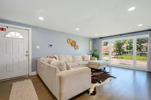 3740 167th Pl, Country Club Hills, IL 60478 - Photo 3