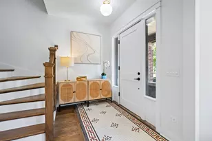 1907 W Berwyn Ave, Chicago, IL 60640 - Photo 13