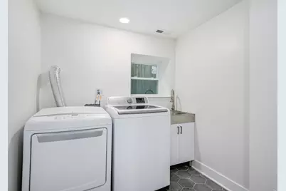 1907 W Berwyn Avenue, Chicago, IL 60640 - Photo 39