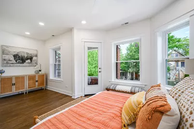1907 W Berwyn Avenue, Chicago, IL 60640 - Photo 31