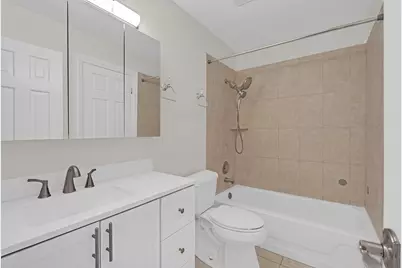 608 Inverrary Lane #608, Deerfield, IL 60015 - Photo 17