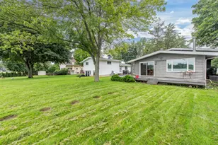 19123 101st St, Bristol, WI 53104 - Photo 7