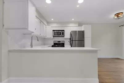 608 Inverrary Lane #608, Deerfield, IL 60015 - Photo 9