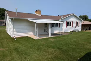 1358 Empire Ct, Freeport, IL 61032 - Photo 23