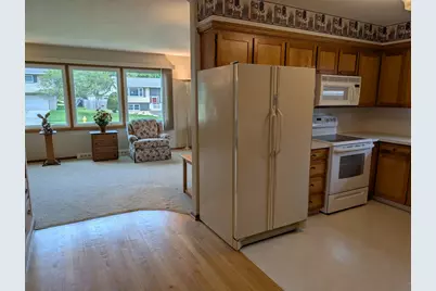 1358 Empire Court, Freeport, IL 61032 - Photo 7