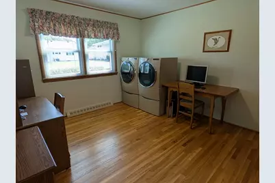 1358 Empire Court, Freeport, IL 61032 - Photo 19