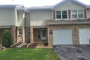 405 S Wenbriar Square, Addison, IL 60101 - Photo 1