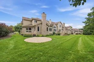 2218 Tamarack Dr, Downers Grove, IL 60515 - Photo 35