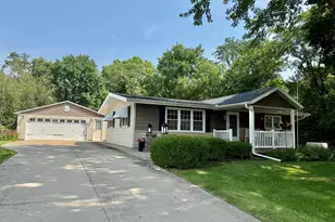 12 Yardley Dr, Spring Valley, IL 61362 - Photo 1