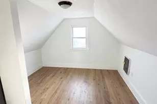 8322 S Burnham Ave, Chicago, IL 60617 - Photo 11
