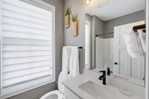 212 Great Loop E Dr, Ottawa, IL 61350 - Photo 7