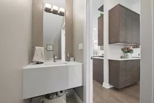 6739 N Oxford Ave, Chicago, IL 60631 - Photo 13