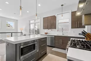 6739 N Oxford Ave, Chicago, IL 60631 - Photo 9