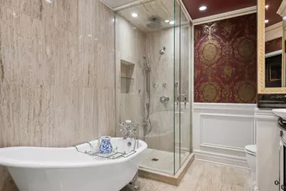 340 W Superior Street #1104, Chicago, IL 60654 - Photo 17