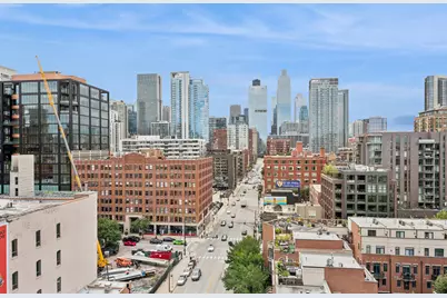 340 W Superior Street #1104, Chicago, IL 60654 - Photo 23