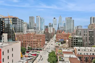 340 W Superior St, Chicago, IL 60654 - Photo 23