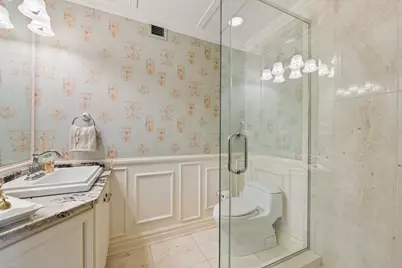 340 W Superior Street #1104, Chicago, IL 60654 - Photo 19