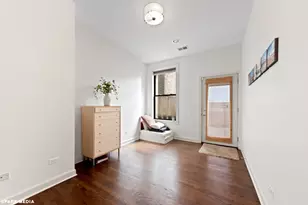 353 W Chicago Ave, Chicago, IL 60654 - Photo 9