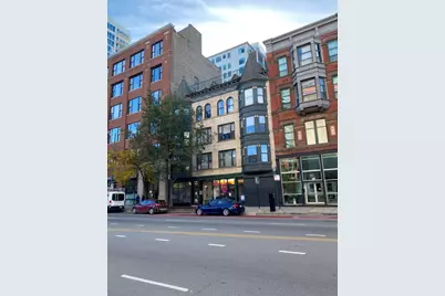 353 W Chicago Avenue #4E, Chicago, IL 60654 - Photo 1