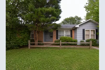 1545 N Kaspar Avenue, Arlington Heights, IL 60004 - Photo 1