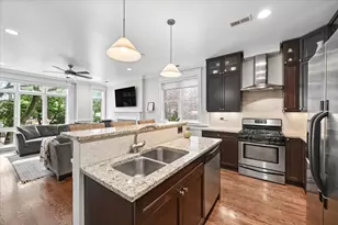 2728 N Wayne Ave, Chicago, IL 60614 - Photo 11