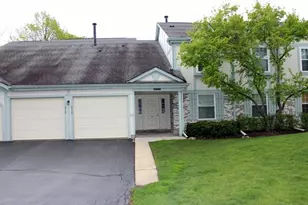 211 Blossom Ct, Buffalo Grove, IL 60089 - Photo 1