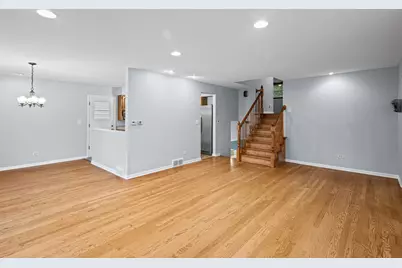 319 Gareth Lane, Schaumburg, IL 60193 - Photo 9