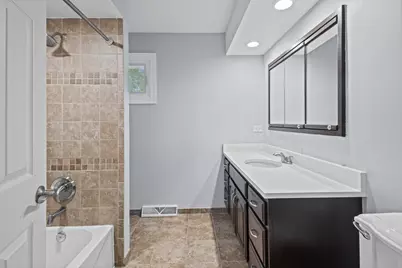 319 Gareth Lane, Schaumburg, IL 60193 - Photo 19