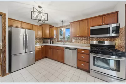 10453 S Stowe Court, Palos Hills, IL 60465 - Photo 7