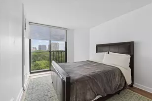 345 W Fullerton Pkwy, Chicago, IL 60614 - Photo 11