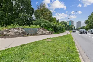 345 W Fullerton Pkwy, Chicago, IL 60614 - Photo 17