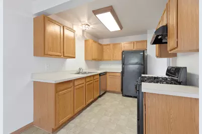 820 Adam Lane, Hampshire, IL 60140 - Photo 5